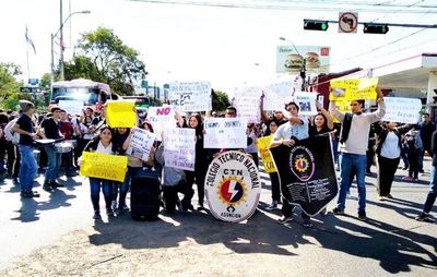 Viceministro dice que con nuevos concursos “se rompen estructuras” - Nacionales - ABC Color