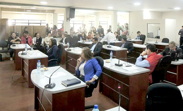 Junta Departamental en silencio ante pésima gestión de Vaesken con el almuerzo escolar