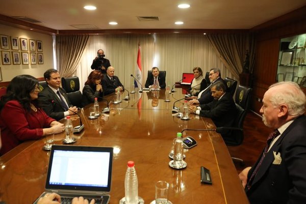Sistema Penal en Paraguay cumple 20 años y debe modificarse afirma ministra Llanes - .::RADIO NACIONAL::.