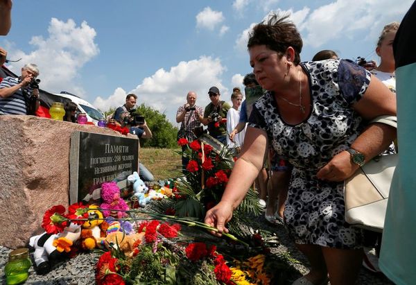 Ucrania pide justicia para las víctimas del avión MH17 - Mundo - ABC Color