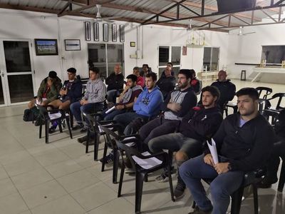 Pérez se reúne con jugadores argentino-paraguayos - Polideportivo - ABC Color