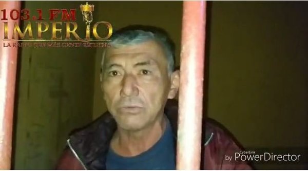 Golpeó con un bastón a su mamá de 93 años