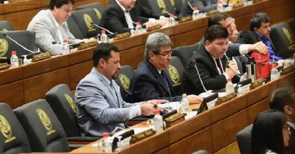 Autoblindaje: Diputados rechazan veto de Abdo Benítez