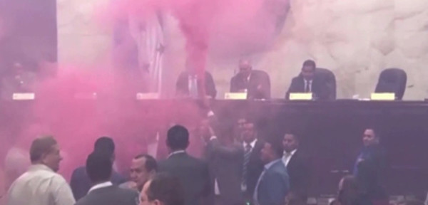 'Año nuevo' en el Congreso de Honduras | Noticias Paraguay
