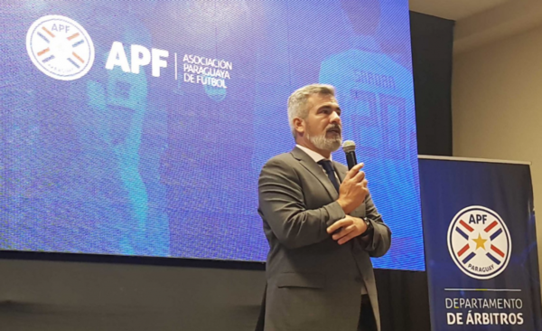 HOY / Advierte que aún con el VAR no dejarán de haber equivocaciones