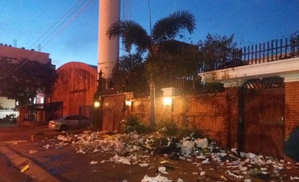 HOY / Sandra McLeod: "Han venido a mi casa unos delincuentes e intentaron matar a mis hijos"