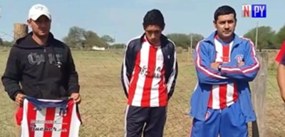 Equipo de fútbol defiende a sospechosos de cuádruple crimen | Noticias Paraguay