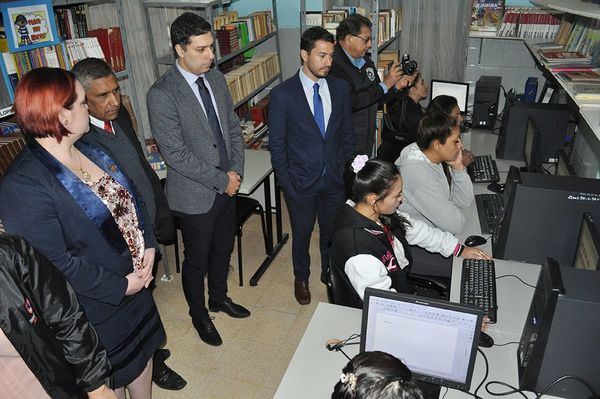 Habilitan primer Infocentro Digital en el Buen Pastor