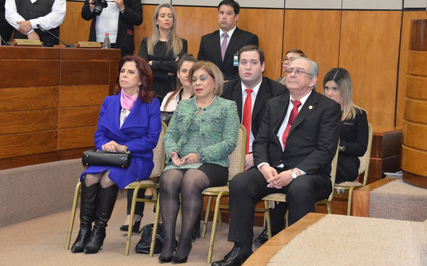 Corte repudia insulto de Payo Cubas contra ministras