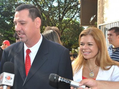 McLeod denuncia supuesto intento de asesinato de sus hijos