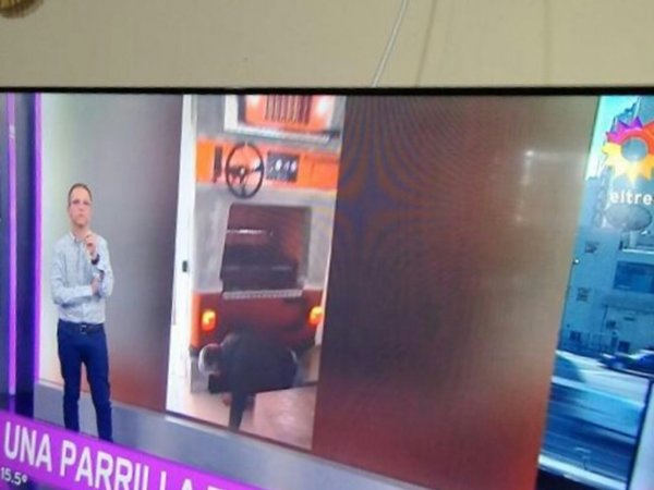 Parrilla paraguaya con fachada de Jeep en la tv argentina