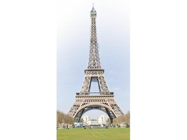 París desembarca en Asunción