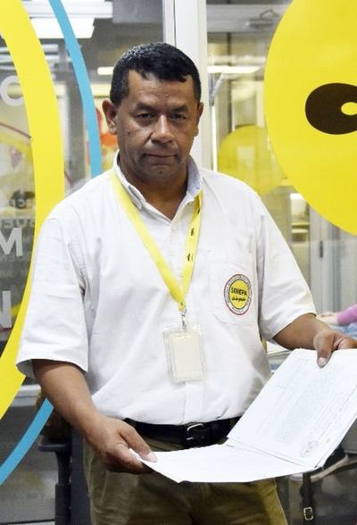 Funcionario aclara que no superpone horarios - Locales - ABC Color