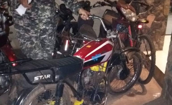 HOY / Motochorros detenidos se encontraron con su víctima en comisaría