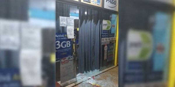 HURTAN LOCAL DE VENTA DE CELULARES EN PIRAPEY KM 45.