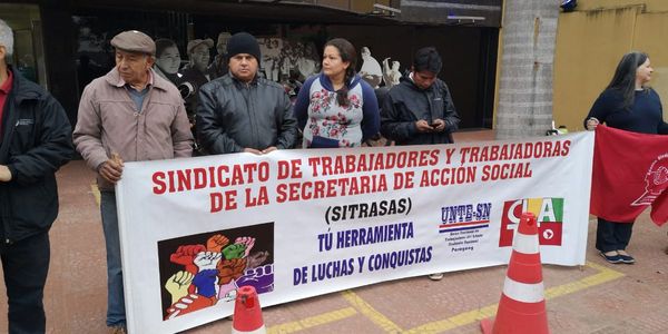 Denuncian despedidos masivos en el Ministerio de Desarrollo