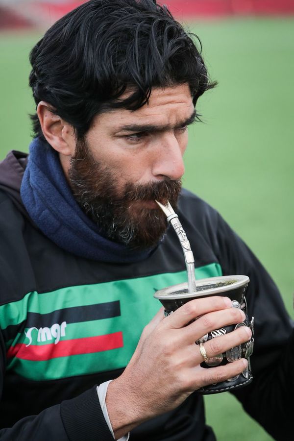 “Loco” de remate - Fútbol - ABC Color