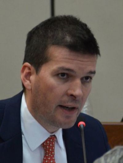 Tratar racionalización del gasto es “clave”, según senador - La Primera Mañana - ABC Color