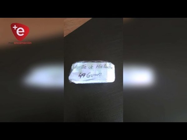 DOS JOVENES DETENIDOS CON DROGA
