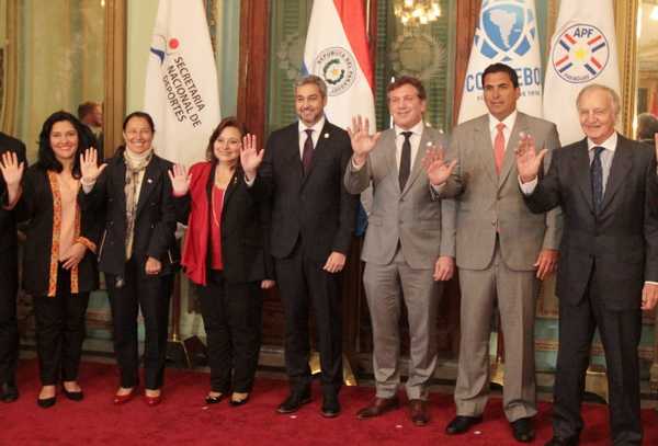 Sudamérica enfocado en darle “consistencia jurídica” a su candidatura para el Mundial | .::Agencia IP::.