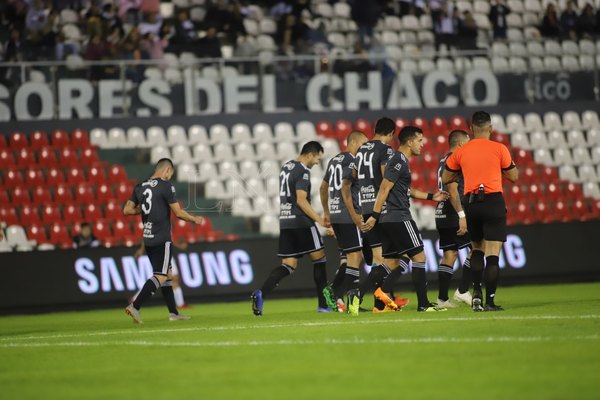 Olimpia, con cambios para medir a Nacional