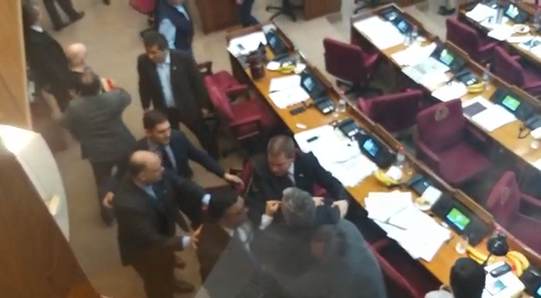 Corresponde una suspensión contra Payo y Enrique Riera, afirma senador » Ñanduti