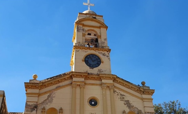 Para reloj del Salesiano por falta de pago a personal que lo mantiene