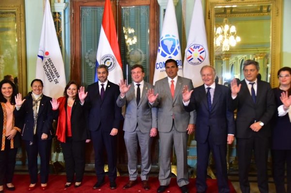 Argentina o Uruguay albergarían la final del Mundial 2030