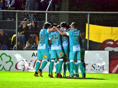 Santaní aplasta a Sud América y avanza en la Copa Paraguay