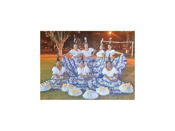 Elenco Tierra Guaraní y Francisco Russo se presentan en el BCP