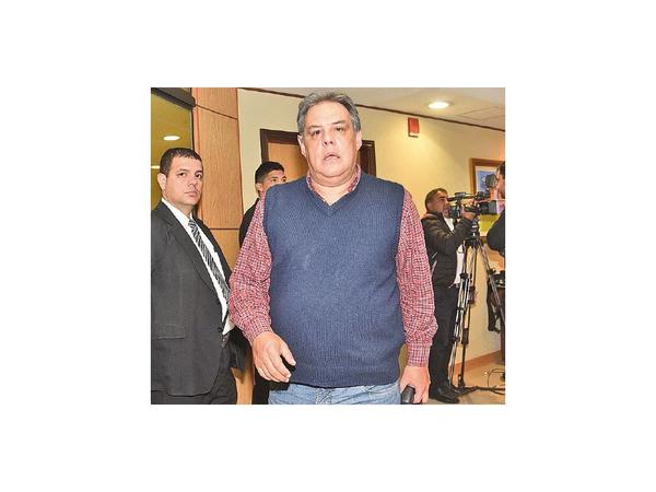 Señalan que no habría votos para rechazar veto al autoblindaje legislativo