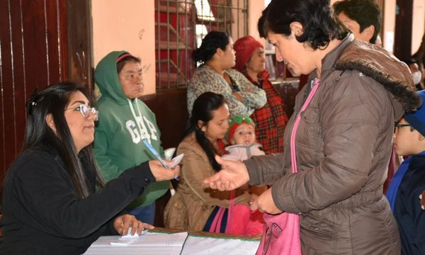 Asisten a más de 1.200 personas en jornada de gobierno