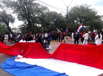 Clínicas: huelguistas irán hoy a Hacienda - Locales - ABC Color