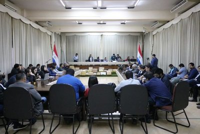 MOPC recibió 55 ofertas de empresas interesadas en pavimentar caminos vecinales | .::Agencia IP::.
