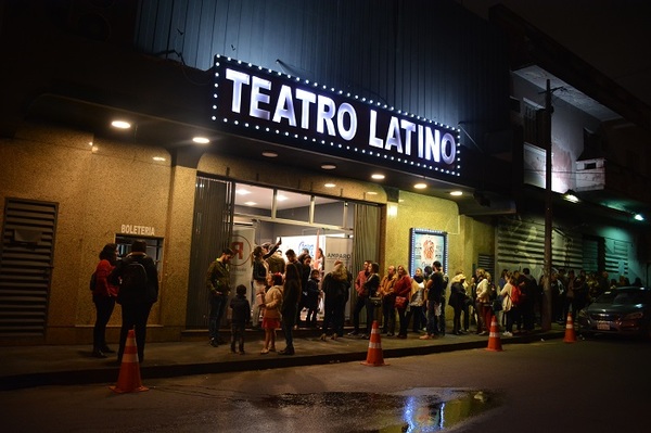 La Cenicienta y Familia LaValle se despiden este fin de semana del Teatro Latino