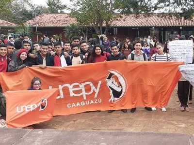 Exigen rubros y equipamientos en colegio técnico de Caaguazú