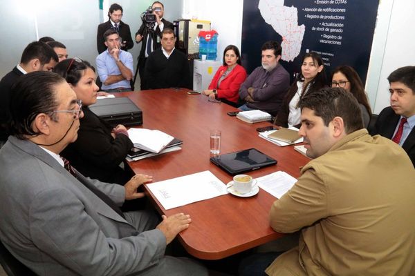 Proyectan cooperación entre Marcas y Señales con SENACSA