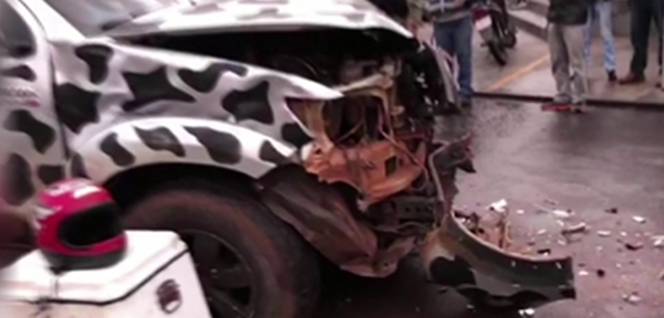 Patrullera que iba detrás de motochorro ocasiona triple choque | Noticias Paraguay
