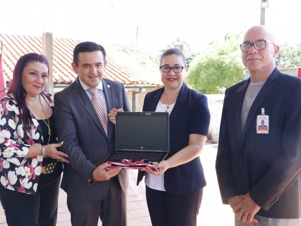 En CTN compran compus 4 veces más baratas de lo que planea MEC