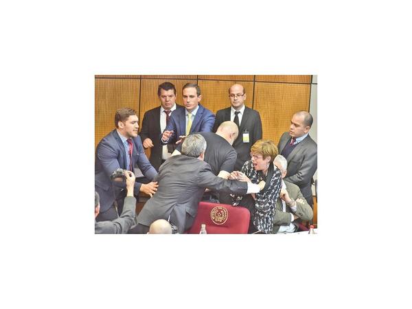 Desirée Masi pedirá la sanción de parlamentario colorado
