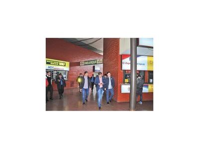Municipalidad toma administración de la terminal de ómnibus de CDE