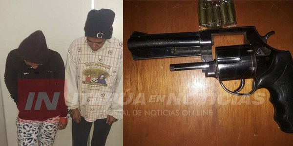 DOS MUJERES APREHENDIDAS TRAS HURTAR EL ARMA DE FUEGO A UN GUARDIA.