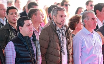 HOY / Confesión de Abdo en un acto:  "Me emociona cuando Jair  Bolsonaro me llama Marito"