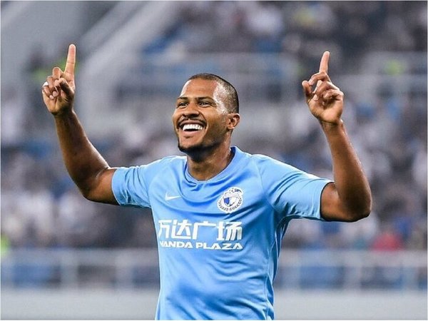 Rondón debuta con gol en el Dalian Yifang chino