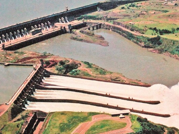 Itaipú: Sectores civiles proponen y el Gobierno sigue somnoliento