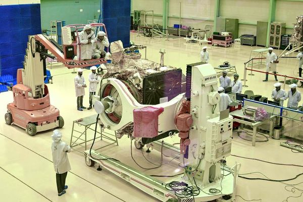 India intentará mañana de nuevo lanzar su misión al polo sur de la Luna - Nacionales - ABC Color