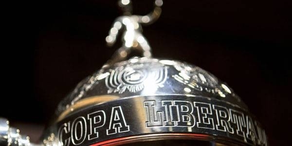 HOY / La Libertadores vuelve y se juega 75 días después con 11 campeones en liza
