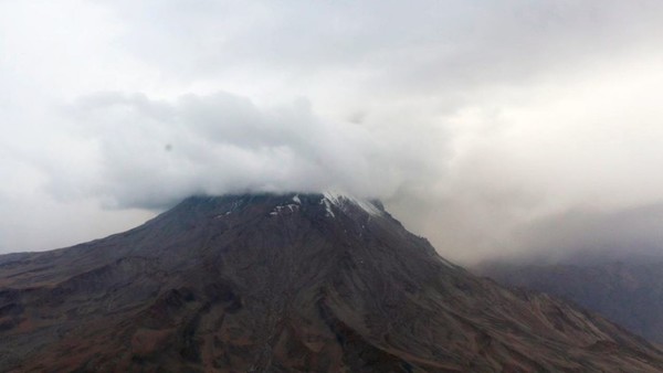 Perú, en estado de emergencia por la erupción del volcán más activo del país - ADN Paraguayo