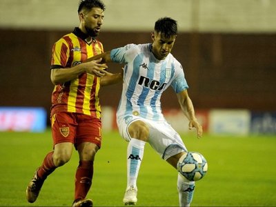 Boca Unidos sorprendió a Racing y lo eliminó de la Copa Argentina