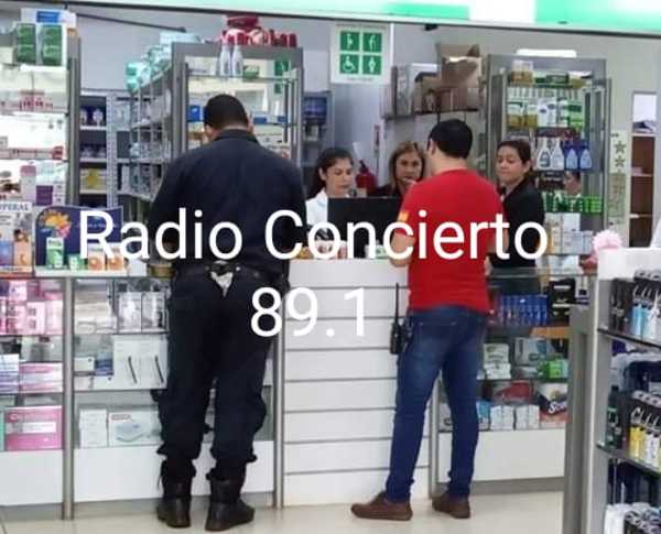 Desconocidos roban farmacia